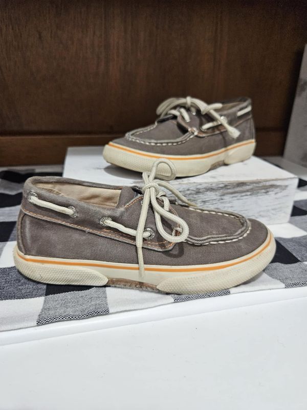 Boys Sperry Casual Shoes Sz 12M