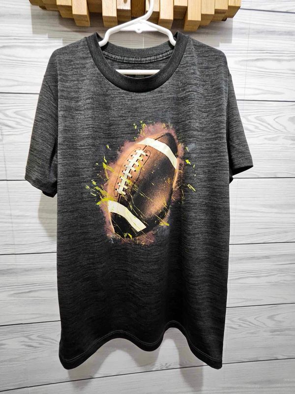 TEK GEAR T-shirt Football Dry Wick Men’s Sz Medium