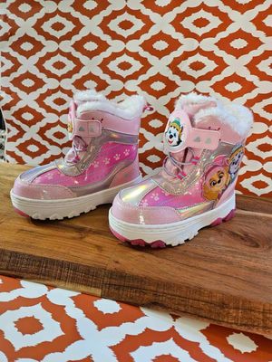 Girls Paw Patrol light up winter boots sz 11