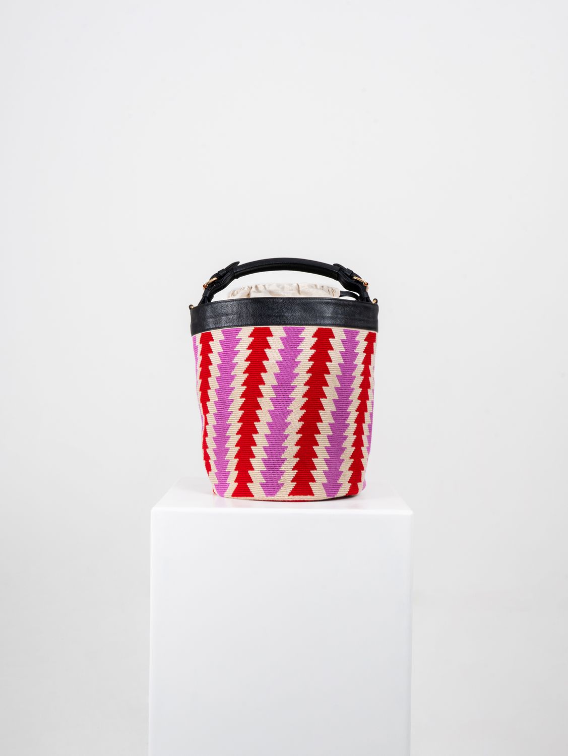 Big Bucket Bag Crimson Bagloom
