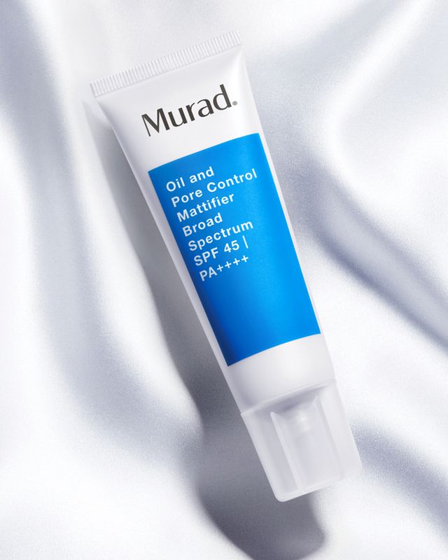 OIL AND PORE CONTROL MATTIFIER SPF 45 / PA+++