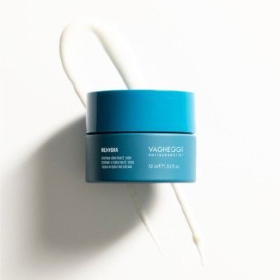 Vitamin C &amp; Hyaluronic Acid