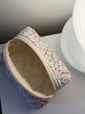 Fluffy floral bag