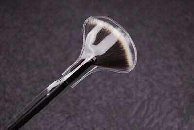 Super Soft Fan-Shaped Finishing Highlighting Makeup Soft Brush