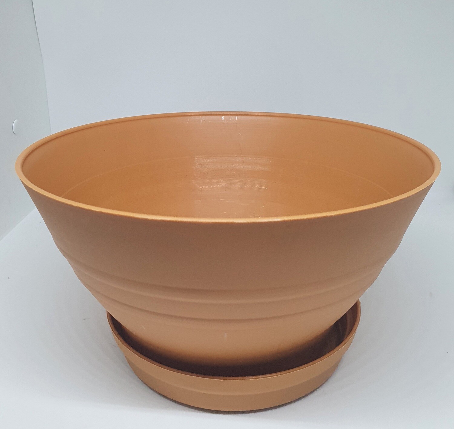 20cm UV Stabilised Shallow Round Cottage Plastic Pot/Saucer