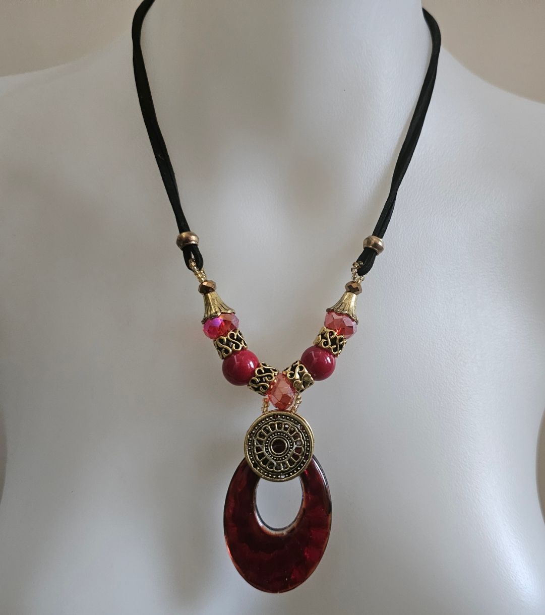 Handmade Vintage Colourful Oval Red Crystal Glass Pendant Necklace