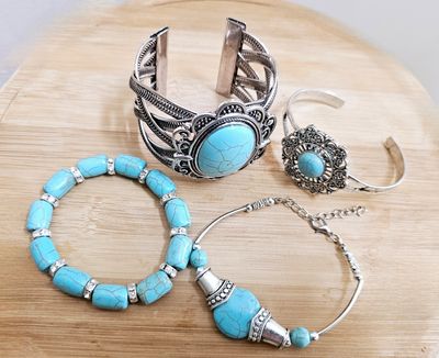 Vintage-inspired turquoise bracelet set—adjustable, stylish, versatile!