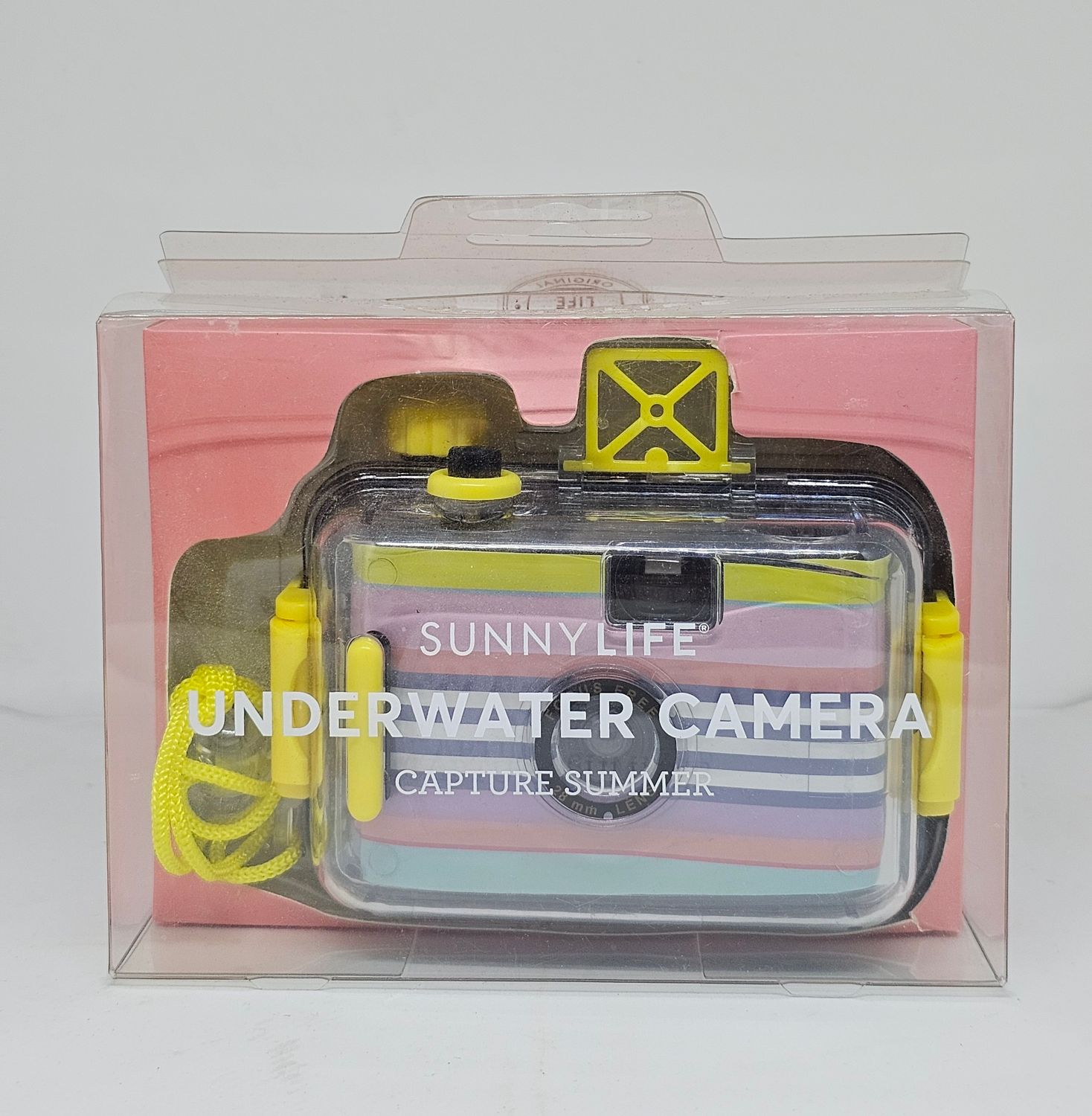 SunnyLife Underwater Camera: Reusable 35mm film, waterproof case, summer fun