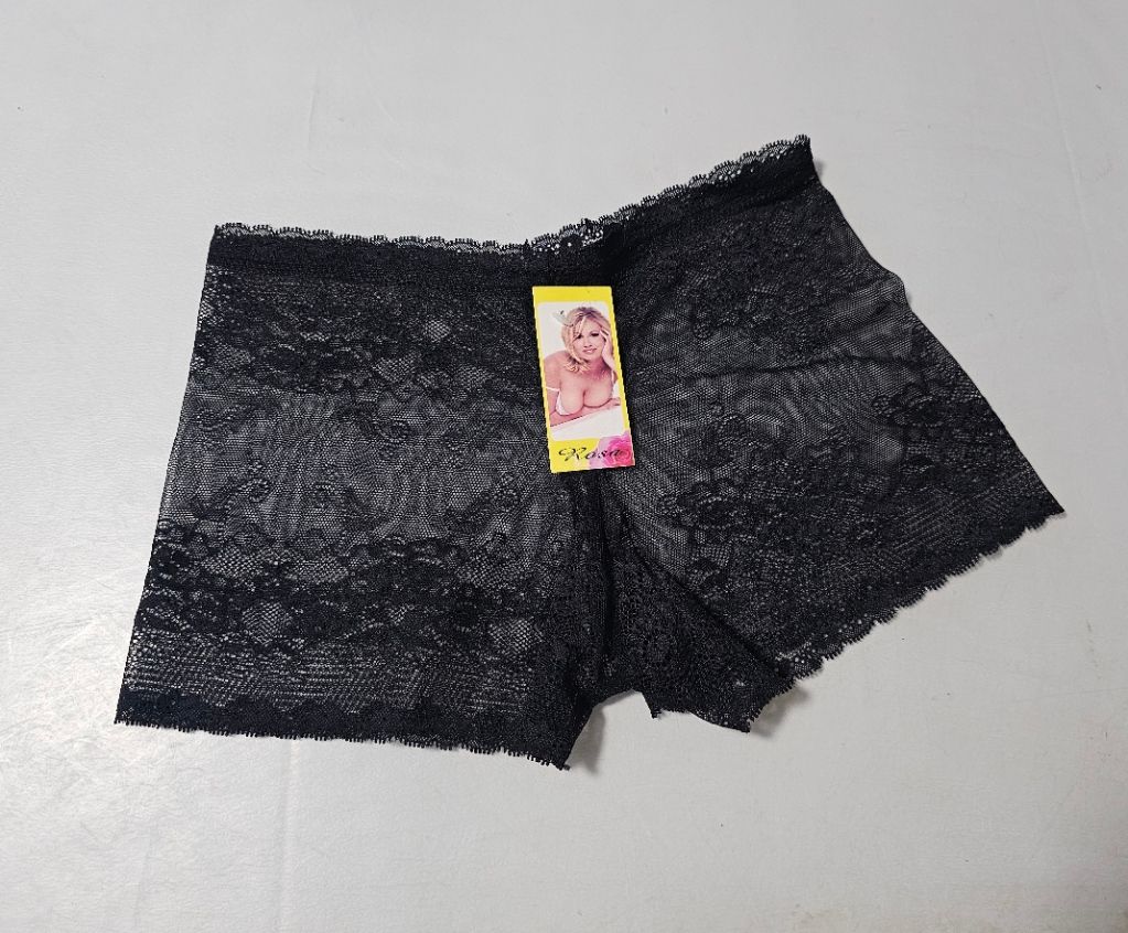Size 8 Rosa Black Floral Lace Boyshorts