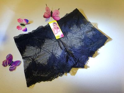 Size 6 (2XS) Rosa Midnight Lace Elegance Classic Black Lace Boyshorts