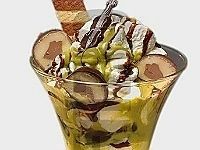 EISBECHER MIT LIKÖR