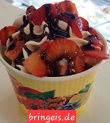 Erdbeer Schoko Becher