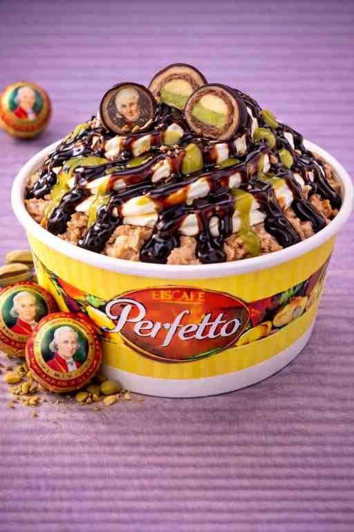 Mozart Becher
