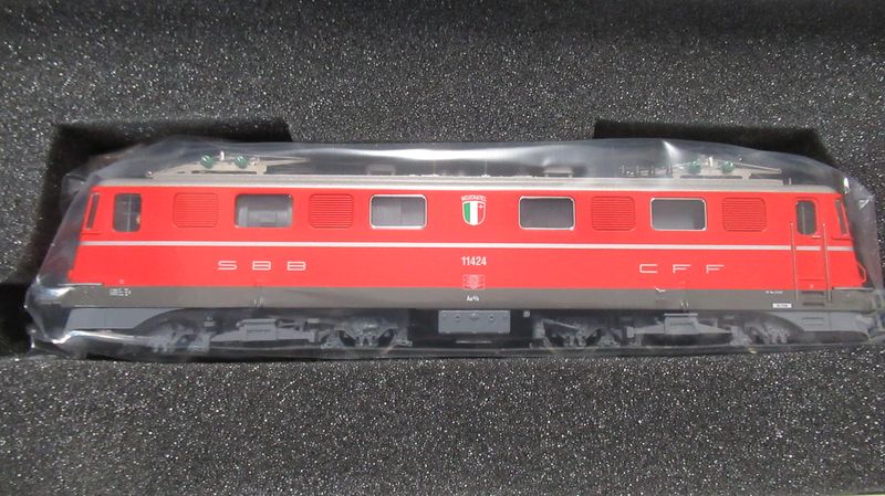HAG Ae 6/6 " Neuchâtel "  NEUF  !!! Rare !!!