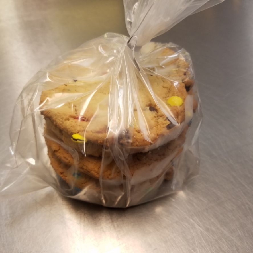 M&amp;M Chocolate Chip - 1/2 Dozen