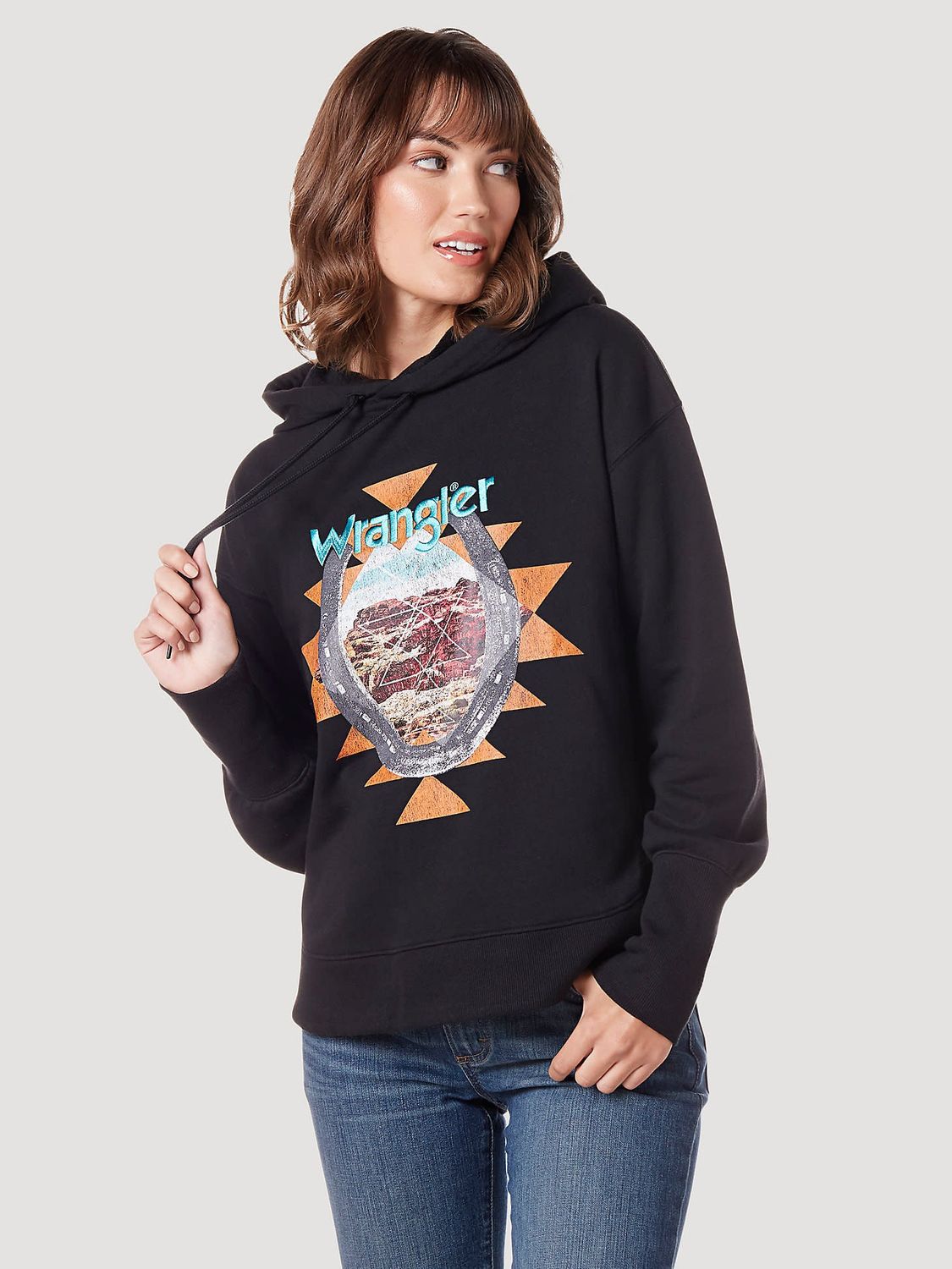 Women&#39;s Retro Curved Hem Graphic Hoodie - 112335653
