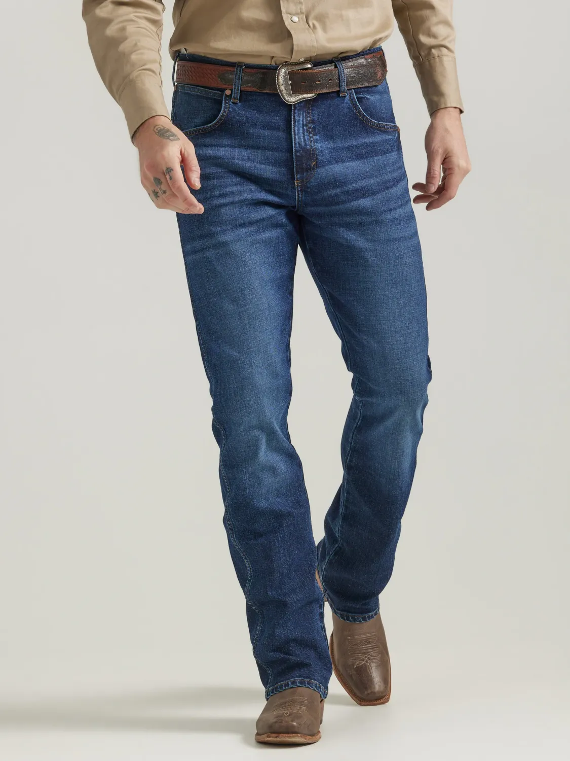 Wrangler Western Men&#39;s Retro Slim Boot Cut Jean - 112332505