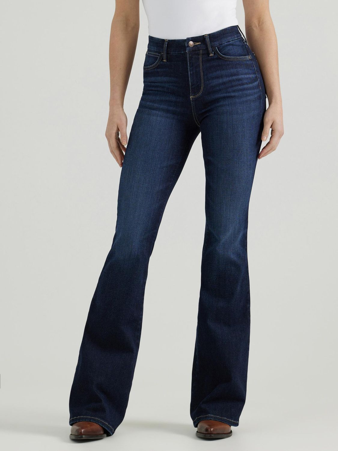 Wrangler® Bespoke Flare Jean - High Rise - 112359280