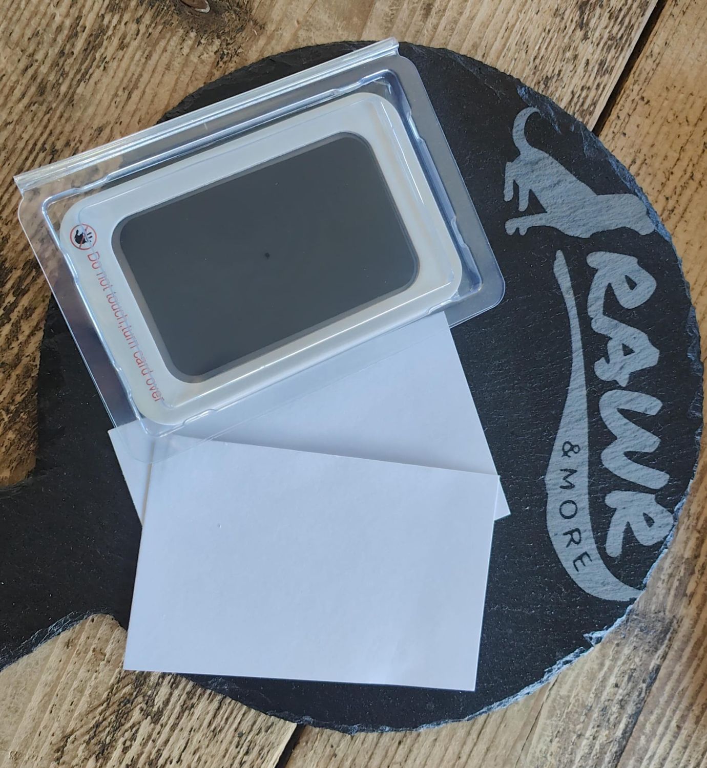 Paw print pad