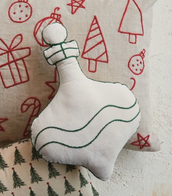 Ornament Shaped Cotton Pillow w Green Trim