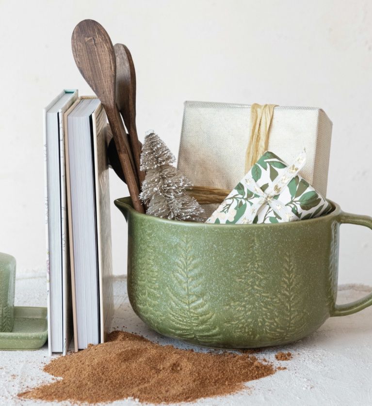 Green Christmas Stoneware Batter Bowl