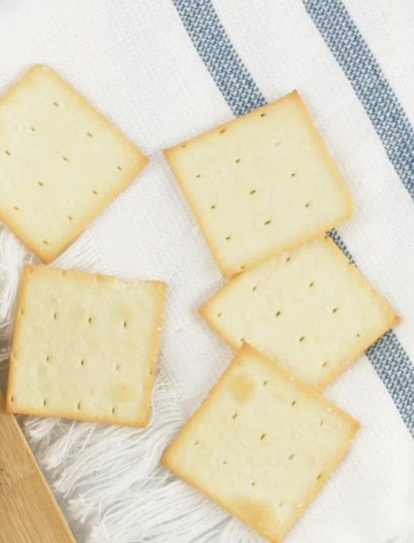 Olive Oil &amp; Sea Salt Crackers