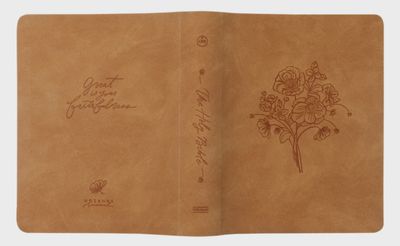 Amelia CSB Notetaking Bible