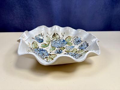 Hydrangea Chip Bowl