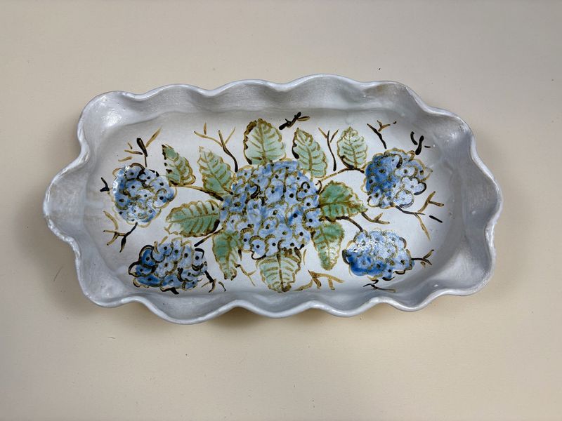 Hydrangea Clamshell Bowl