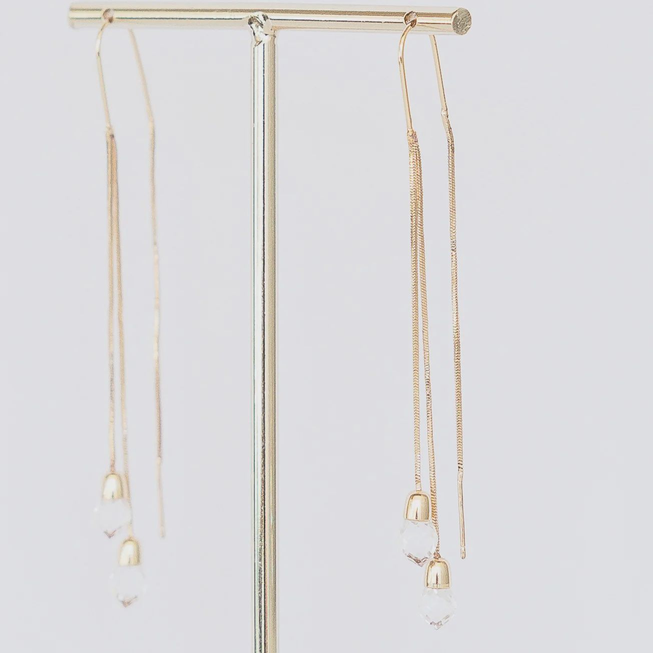 Celeste, Color: Gold