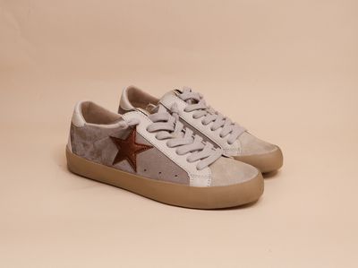 Paula Taupe Tennis