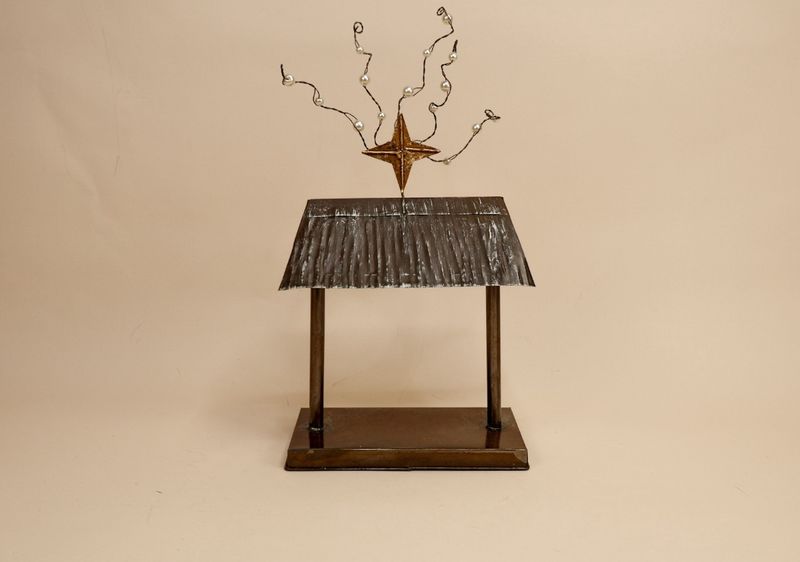 Tin Creche with Pearl and Gold Star