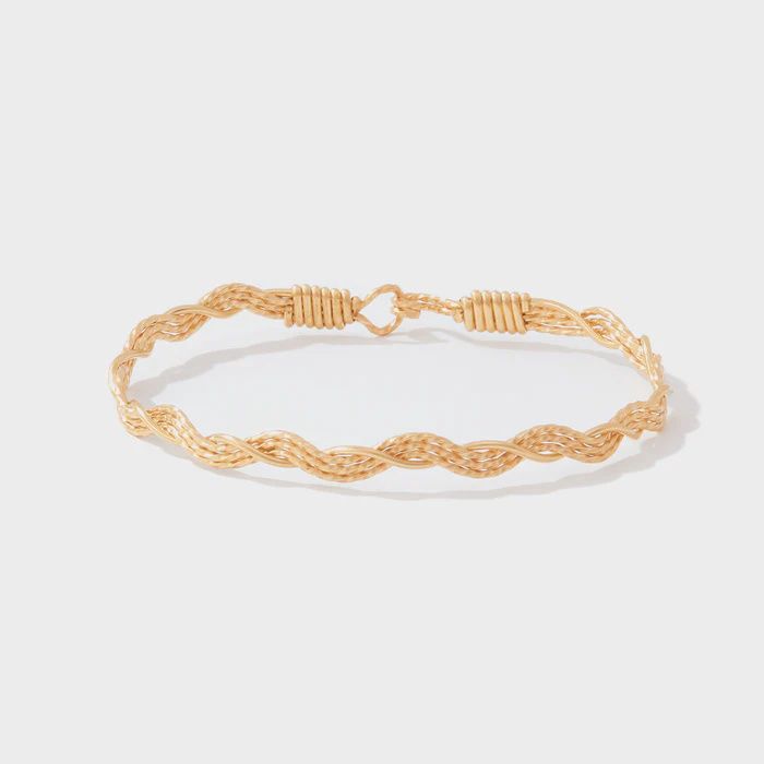 A Mother's Love, Material: Gold, Size: 6.5