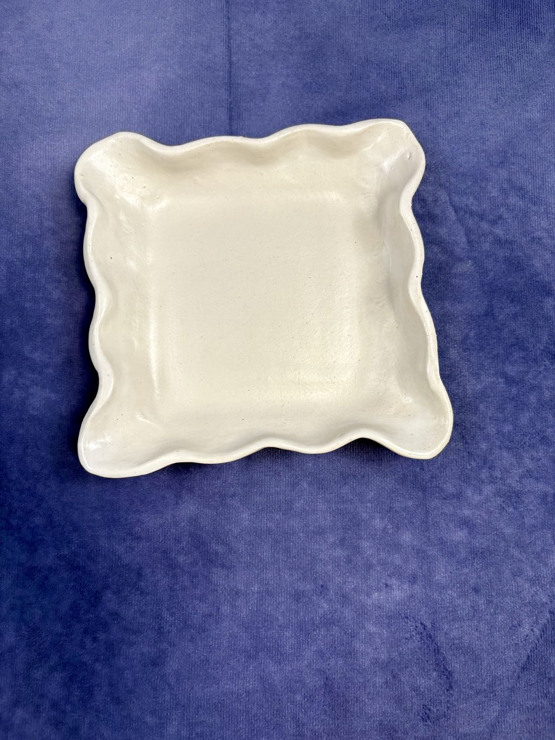 Trinket Tray Blue Hydrangea, Design: Round