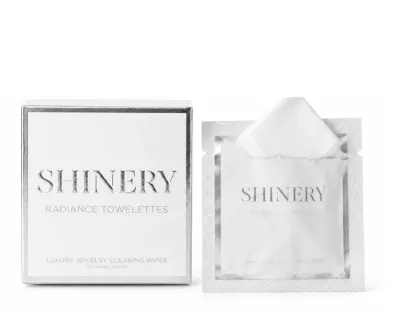 Radiance Towelette