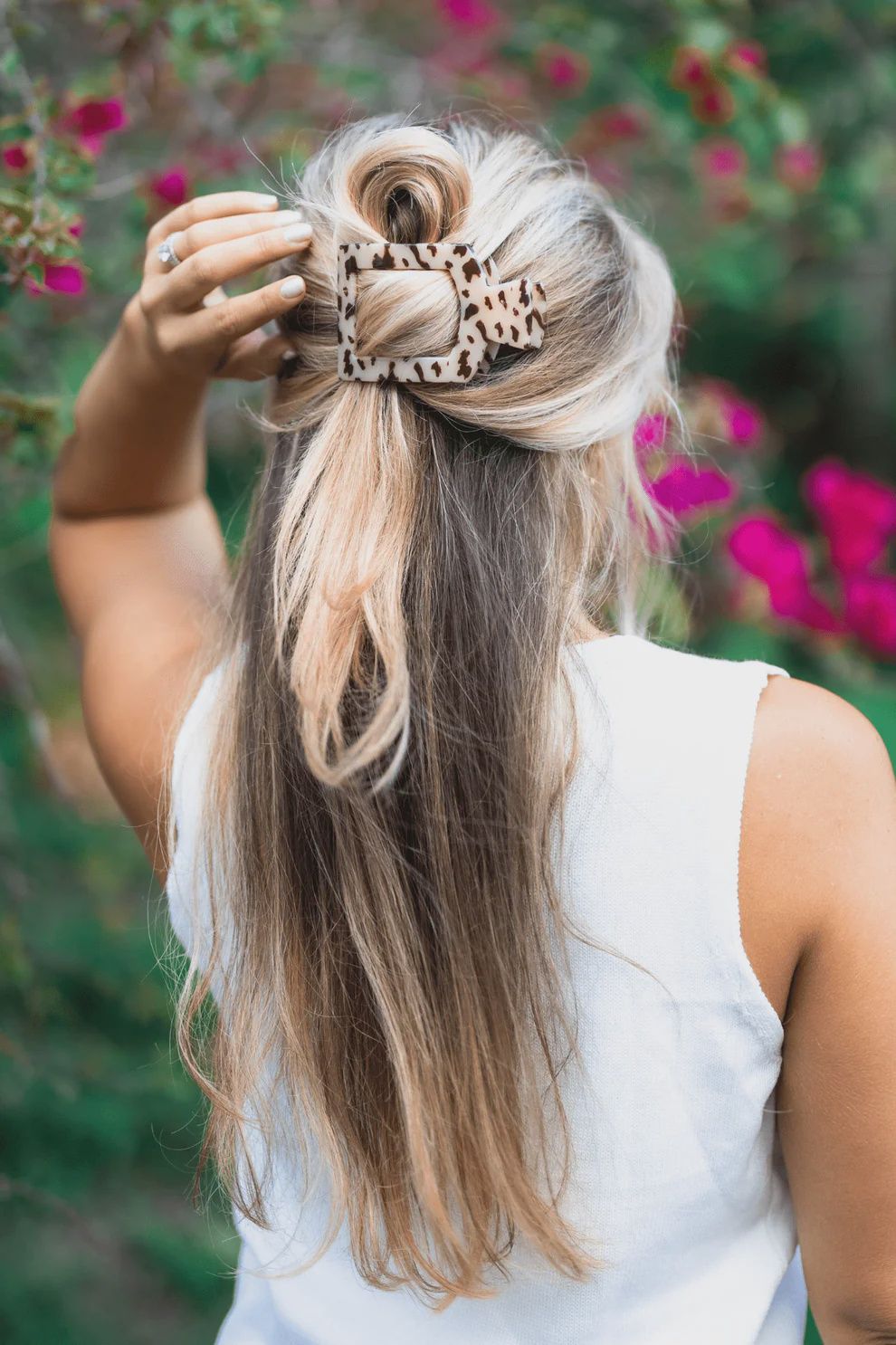 Blonde Tortoise Flat Square Hair Clip, Size: Large