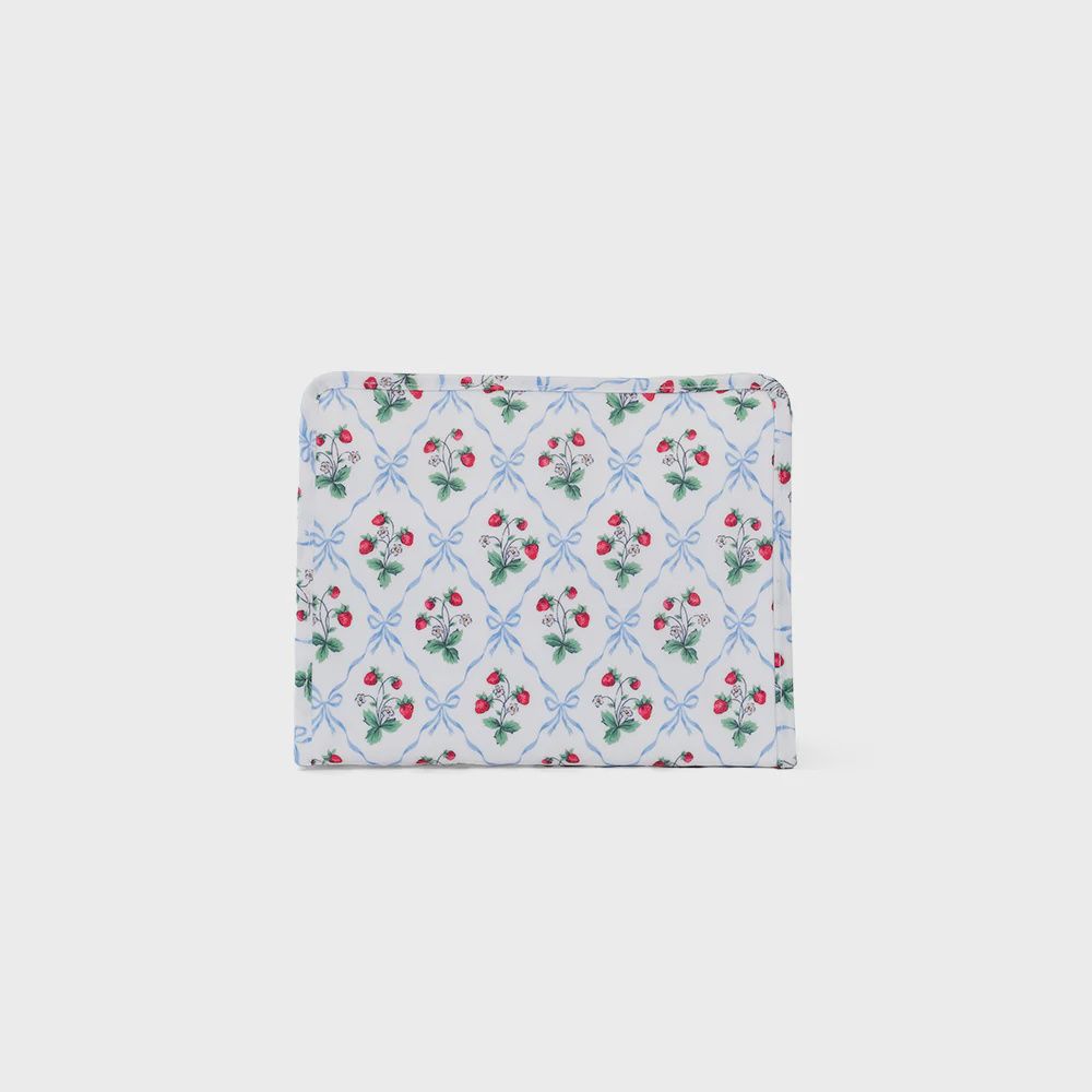 Berry Nice Roadie Zip Pouch