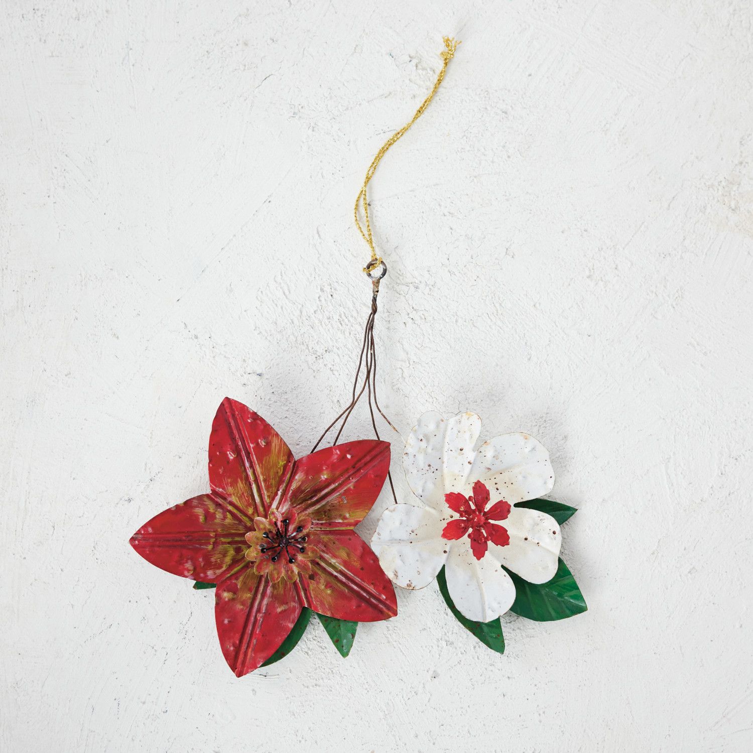Distressed Flower Bunch Ornament