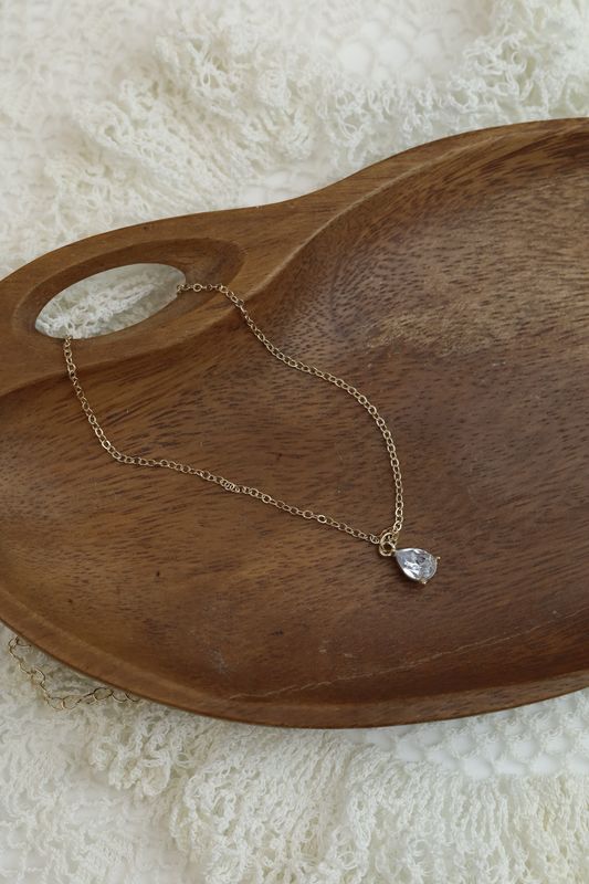 GOLD NECKLACE RHINESTONE