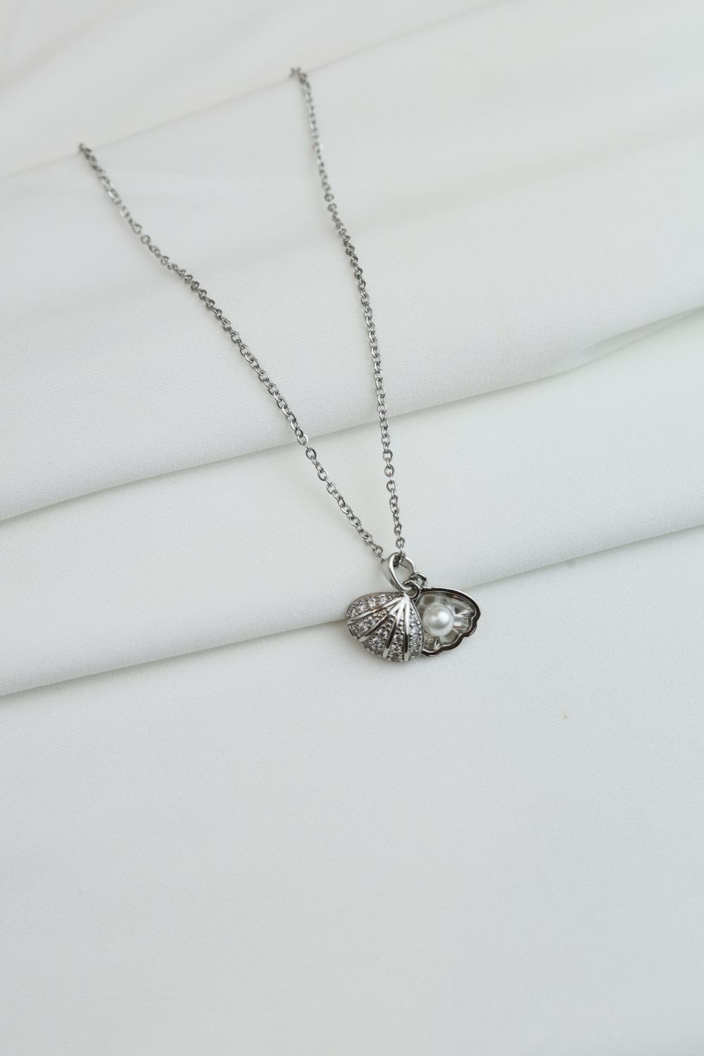 SILVER NECKLACE SHELL