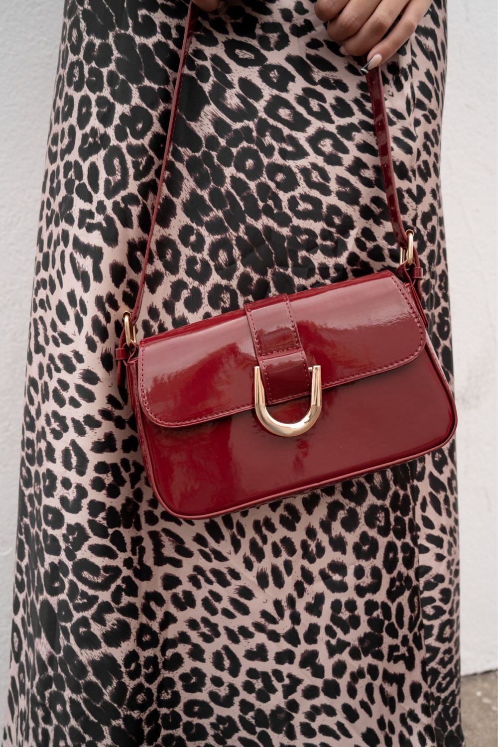 RED PURSE