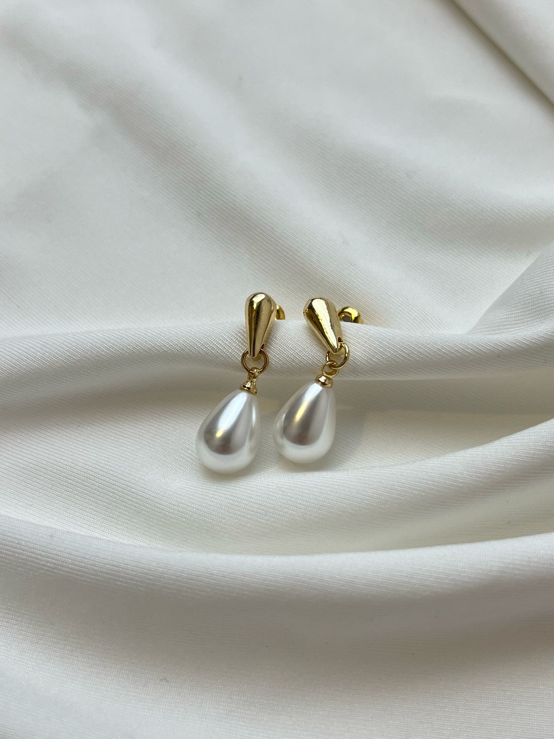 PEARL EARRING GOLD