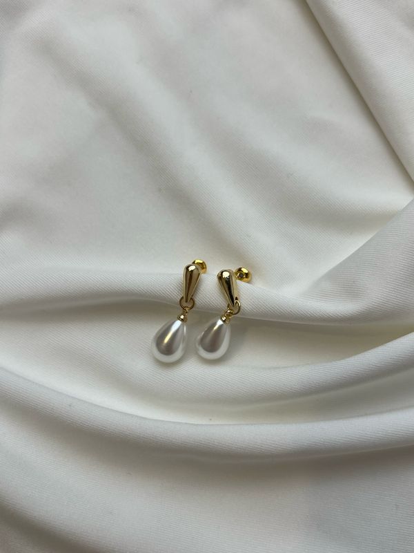 PEARL EARRING GOLD