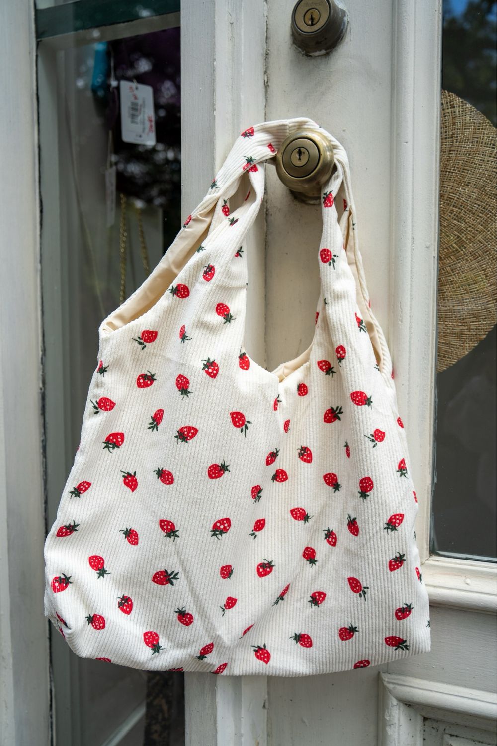 STRAWBERRY TOTE