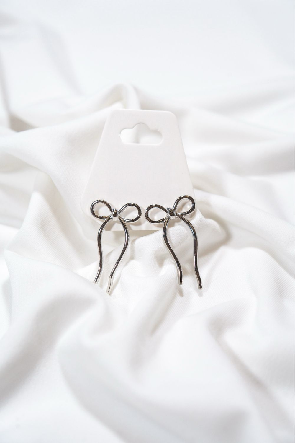 BOW EARRING SILVER