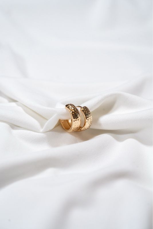 GOLD HOOP EARRING