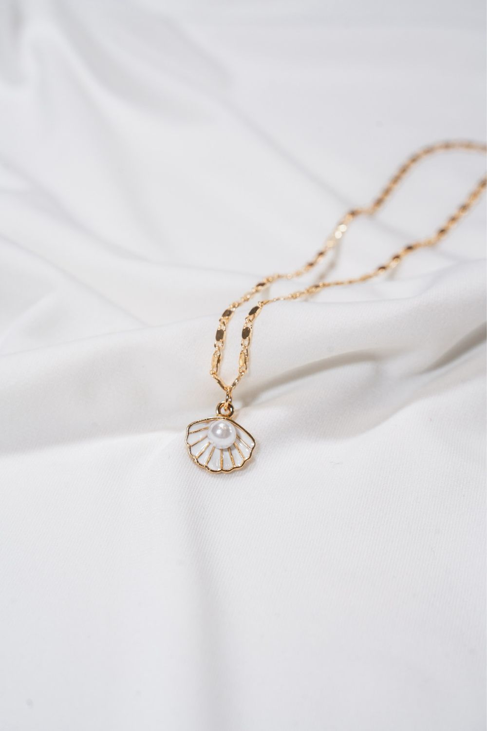 PEARL SHELL NECKLACE