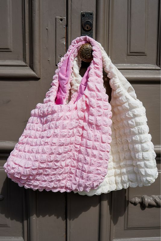 Cloud Puffy Shoulder Bag Pink