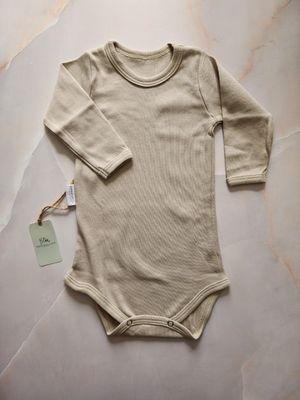 COTTON LONG SLEEVE CREW NECK ONESIE | STONE