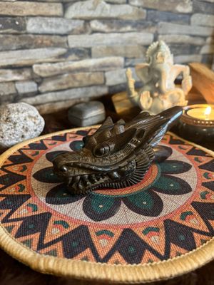 Dragon Head Kuripe - Ebony Wood - Handmade